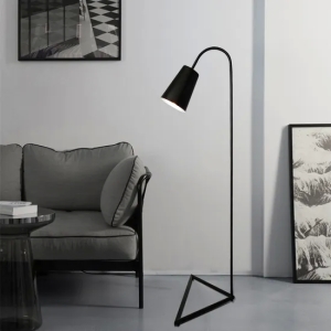 Home Interior Standing Lighting Modern LED Cornor Tripod Floor Lamp