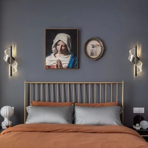 Indoor Creative Acrylic Wall Lamps in Gold and Black for The Living Room, Bedroom and Bedside Wall Lamp