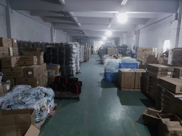 Household 2/3L Multipurpose Non Stick Mini Electric Pressure Cooker with a Plastic Handle