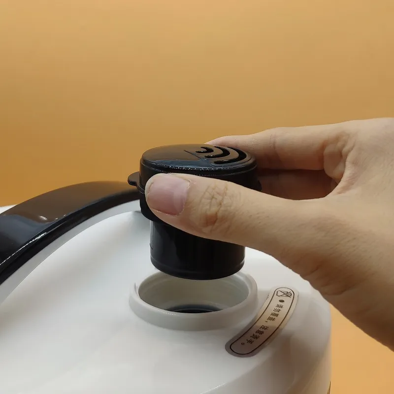 1.5L Dry Rice Cooker with Bowl Shape Heater and Belly Rice Pot