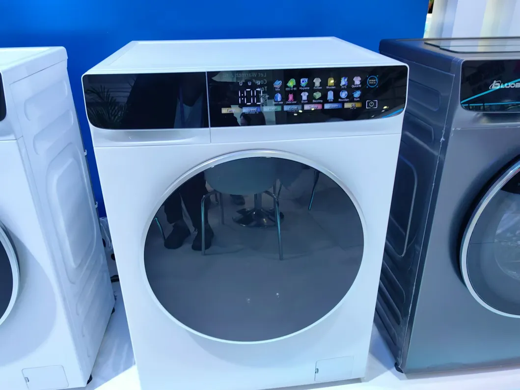 Efficient Front Loading Washing Machine with Advanced Cleaning Technology