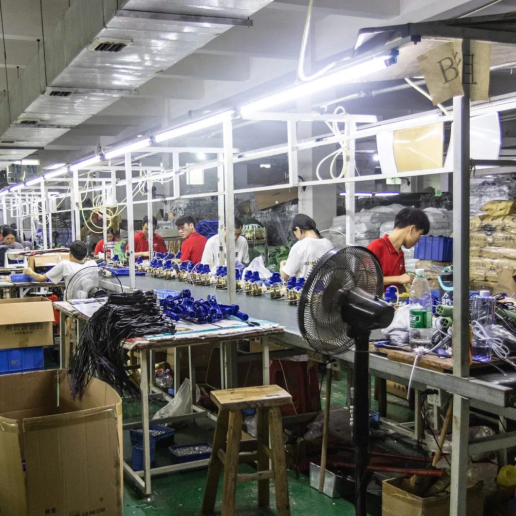 Lightweight 16inch Electric Pedestal Stand Fan Featuring X-Cross