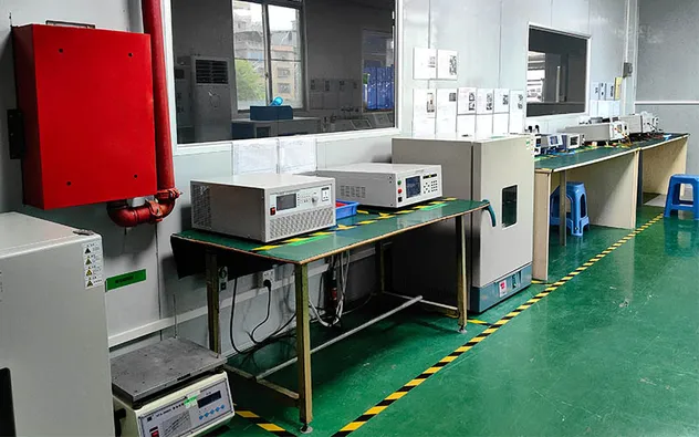 32 Inch New Solar Product Smart AC DC TV with Solar Panel and Battery 12V Rechargeable Solar Television