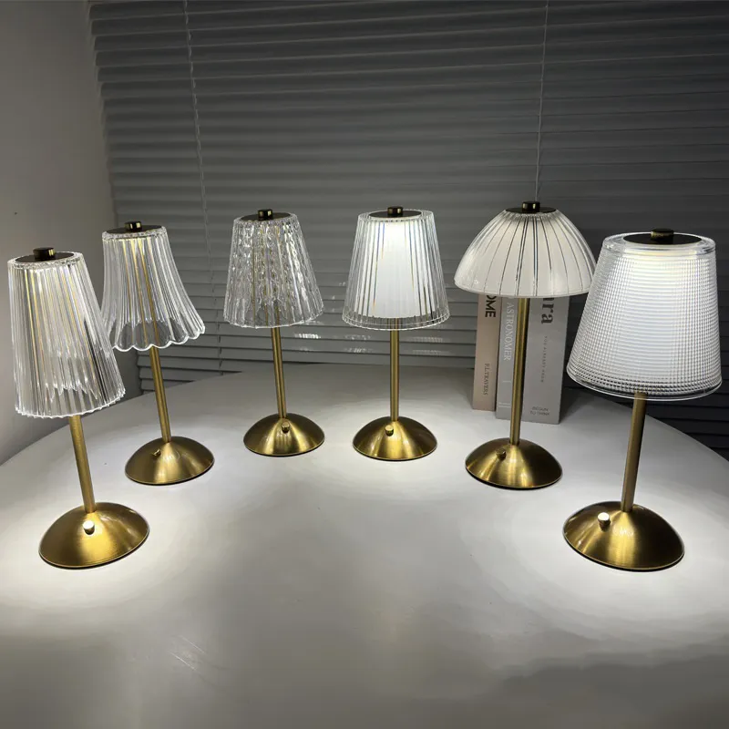 LED Modern European Romantic 3 Colors Touch Dimming Desk Light Cordless Rechargeable Hotel Restaurant Decor Night Lighting Acrylic Gold Metal Table Lamp for Bar