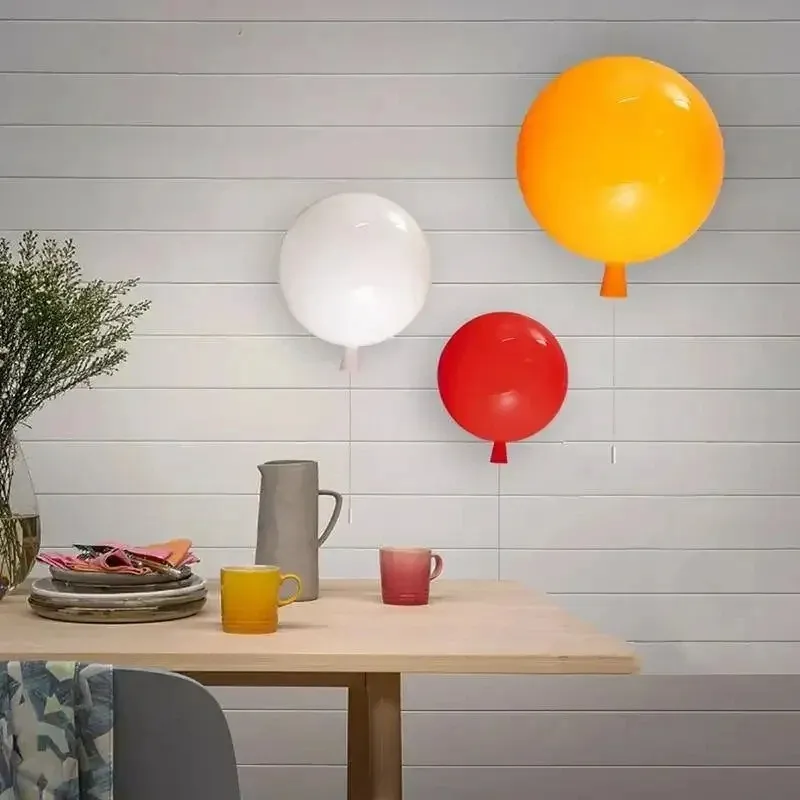 Children&#39;s Room Bedroom Colorful Balloons Acrylic Ball Wall Lamp Memory Wall Light (WH-OR-295)