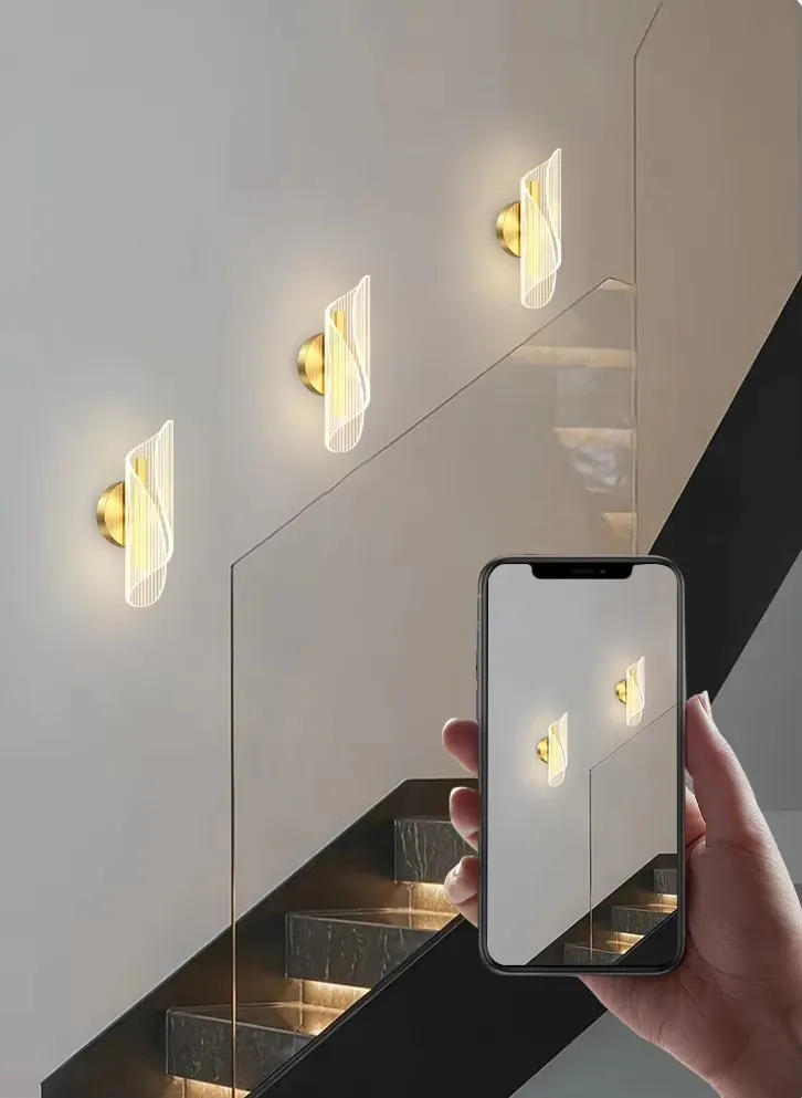 Modern and Simple LED Wall Lamp, Acrylic Metal Transparent Flowing Light Interior Decorative Wall Lamp