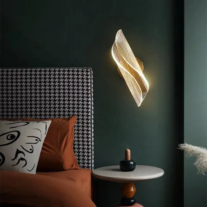 Modern and Simple LED Wall Lamp, Acrylic Metal Transparent Flowing Light Interior Decorative Wall Lamp