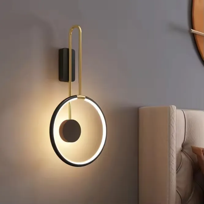 Gold New Design Bedroom Bedside LED Wall Lamp Fashionable Living Room Background Acrylic Iron Romantic LED Wall Light