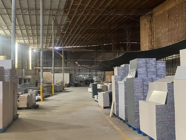 Stylish Wall-Mounted Bath Open Storage Cabinet Vanity Sink Classical Bathroom Furniture