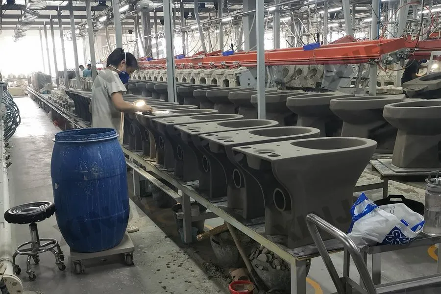 Watermark Ceramic Commode P-Trap Rimless Bathroom Two Piece Toilet with UF Seats