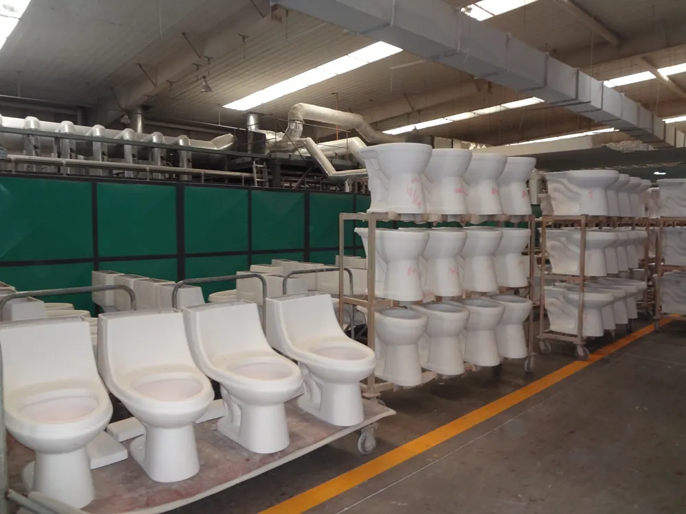 Watermark Ceramic Commode P-Trap Rimless Bathroom Two Piece Toilet with UF Seats