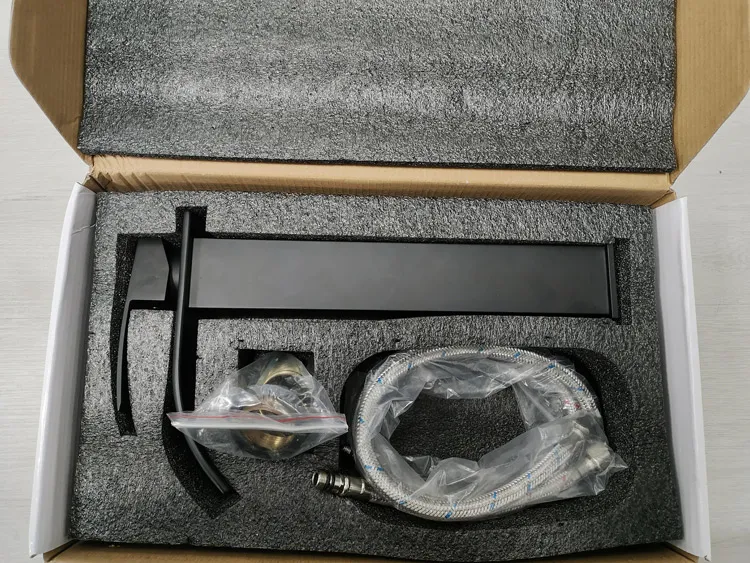 China Wholesale Single Handle Water Tap Matt Black Bathroom Sink Basin Faucet