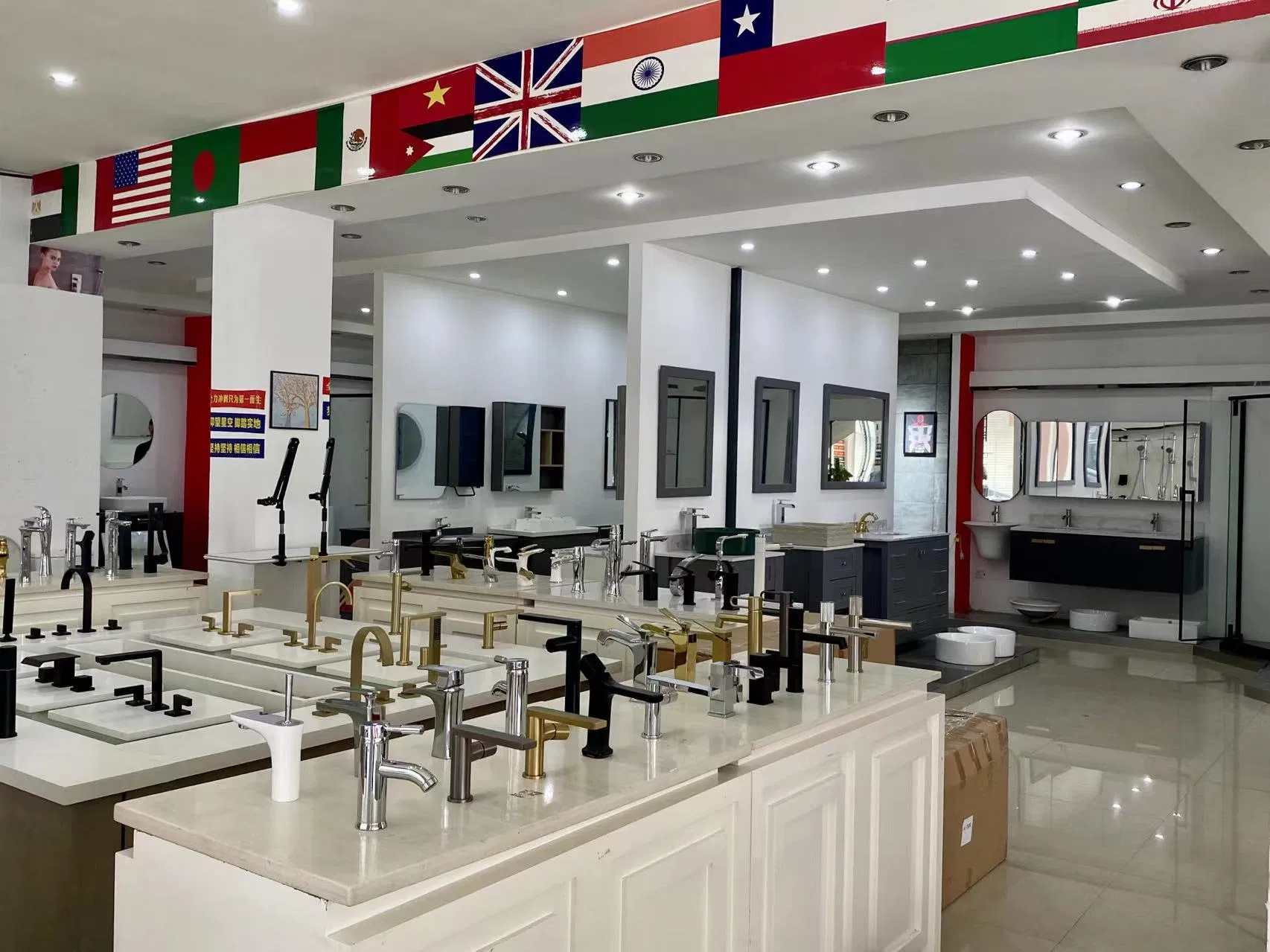 Sanitary Ware Single Hole Modern Brushed Gold Waterfall Bathroom Wash Basin Water Sink Mixer Taps Washing Brass Faucet