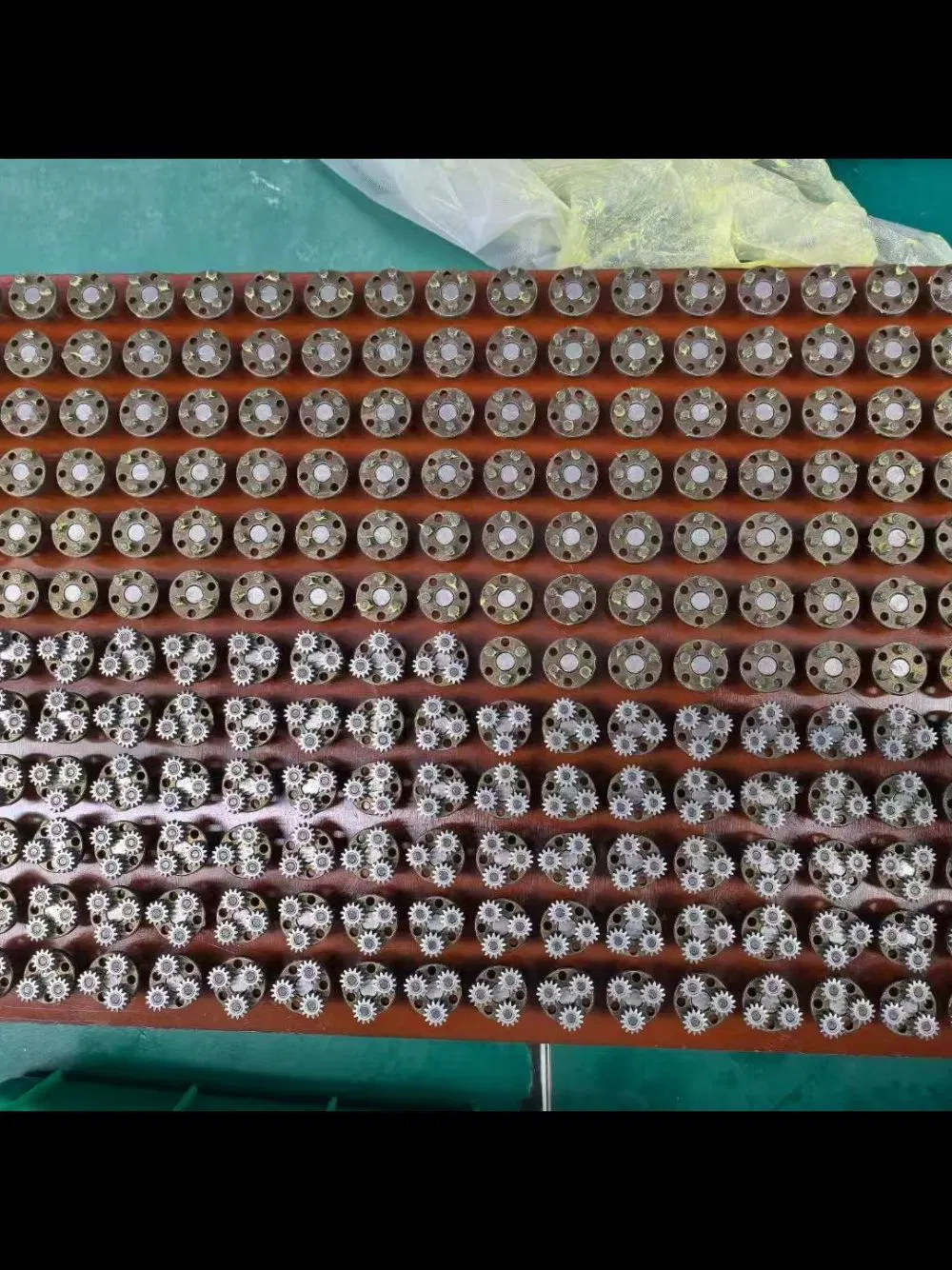 Powerful Low Speed Brushed Small DC Motor with Gear Mini Geared DC Motor for Cosmetic Instruments