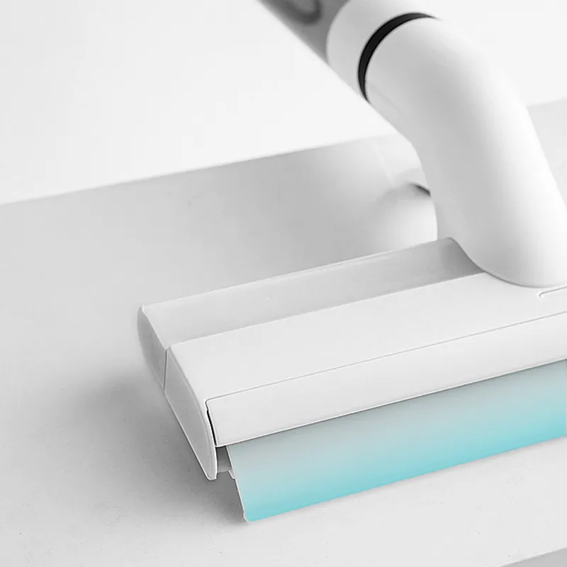 New Design Window Squeegee Dirty Water Collect Silicone Long Handle Patent Spray Window Cleaner Robot