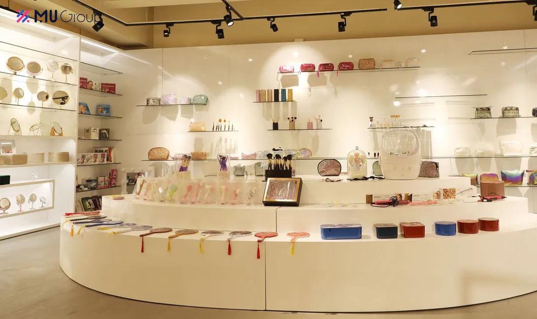 Max Premium WiFi APP Control Smart Robot Vacuum Cleaner Antifall High Suction Floor Mop Auto Clean with Water Tank