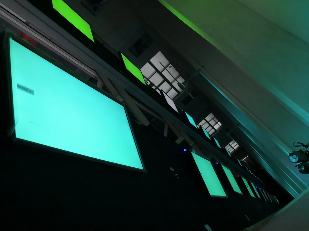 32 Inch LCD TV 2022 New Design AC 50 60Hz DVB T2 S2 Smart TV Android 11 Cheap Price