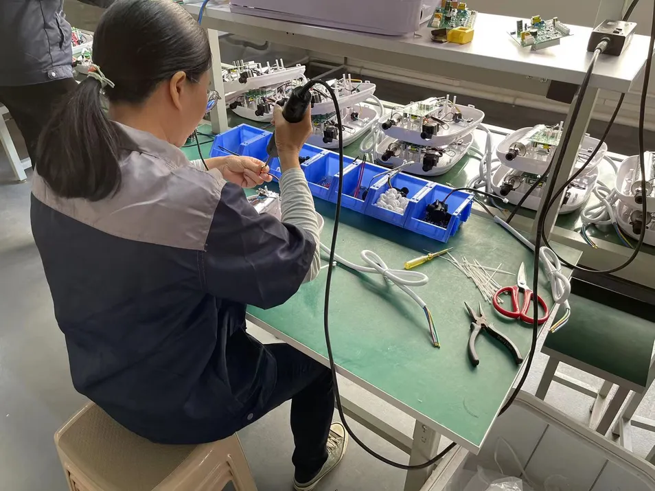 Latest Hot Products to Sell Online 220V Electric Water Heater