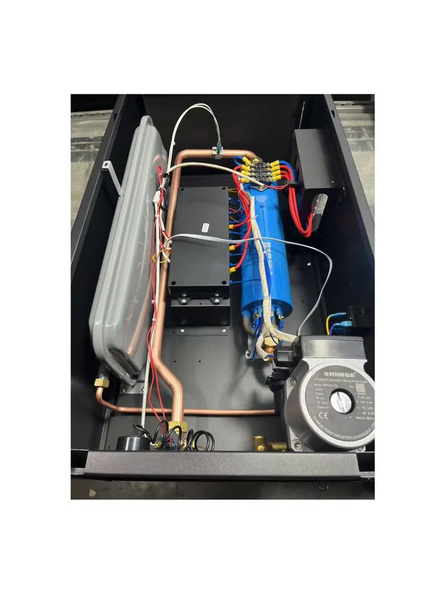 Compact Electric Heater with Single Pump for Efficient Heating