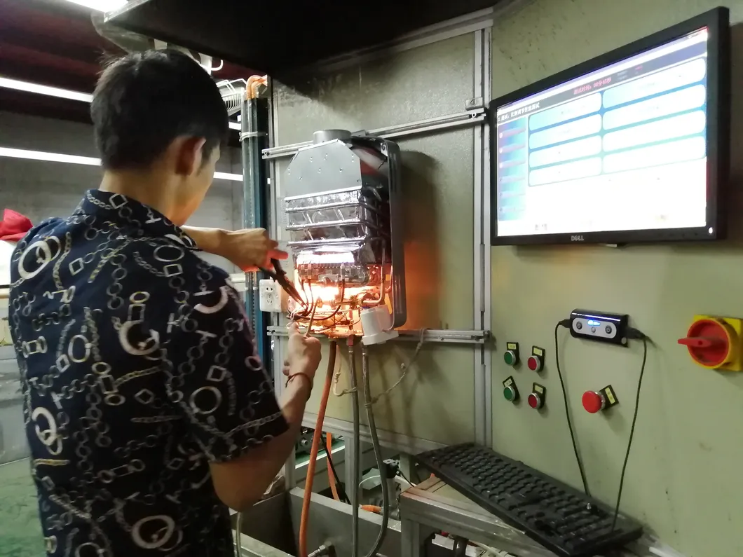 Wall-Mounted Natural Gas Water Heater with Membrane Technology