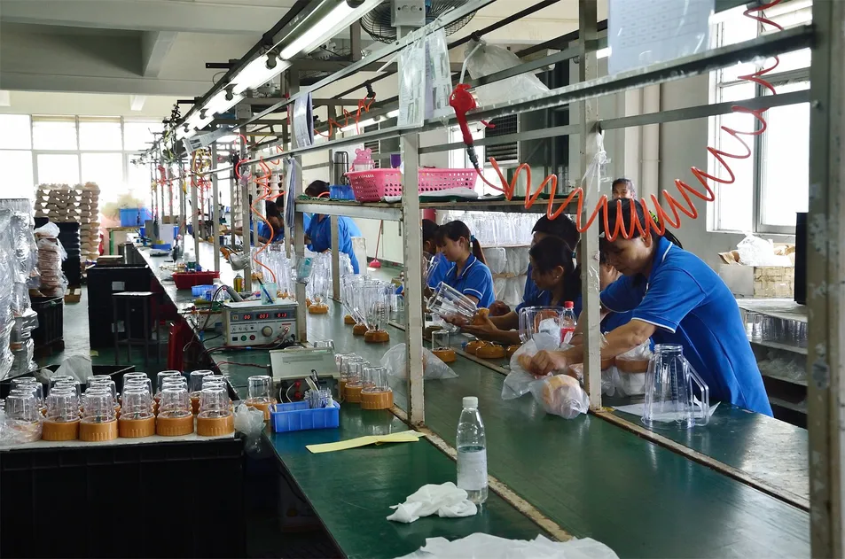 OEM Powerful 1.5L Stainless Steel Commercial Electric Juicer Food Mixer Ice Blender