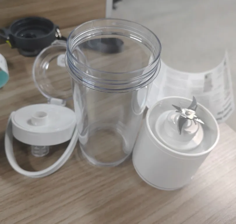 Factory Direct Sale Juicer, Portable Home Juice Blender, Wireless Mini Electric Fresh Juice Cup