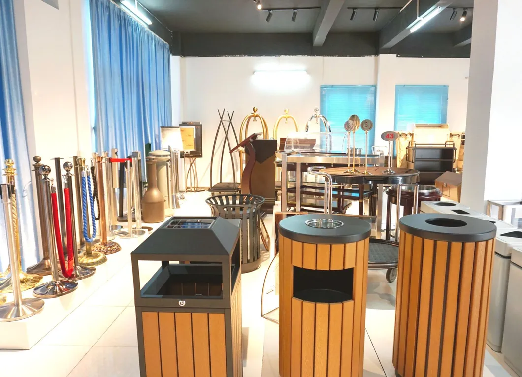 Online Shopping Compact Mini Fridge Car and Beauty Multi-Purpose Small Refrigerator with Glass Door Built-in LED Light for Efficient Cooling