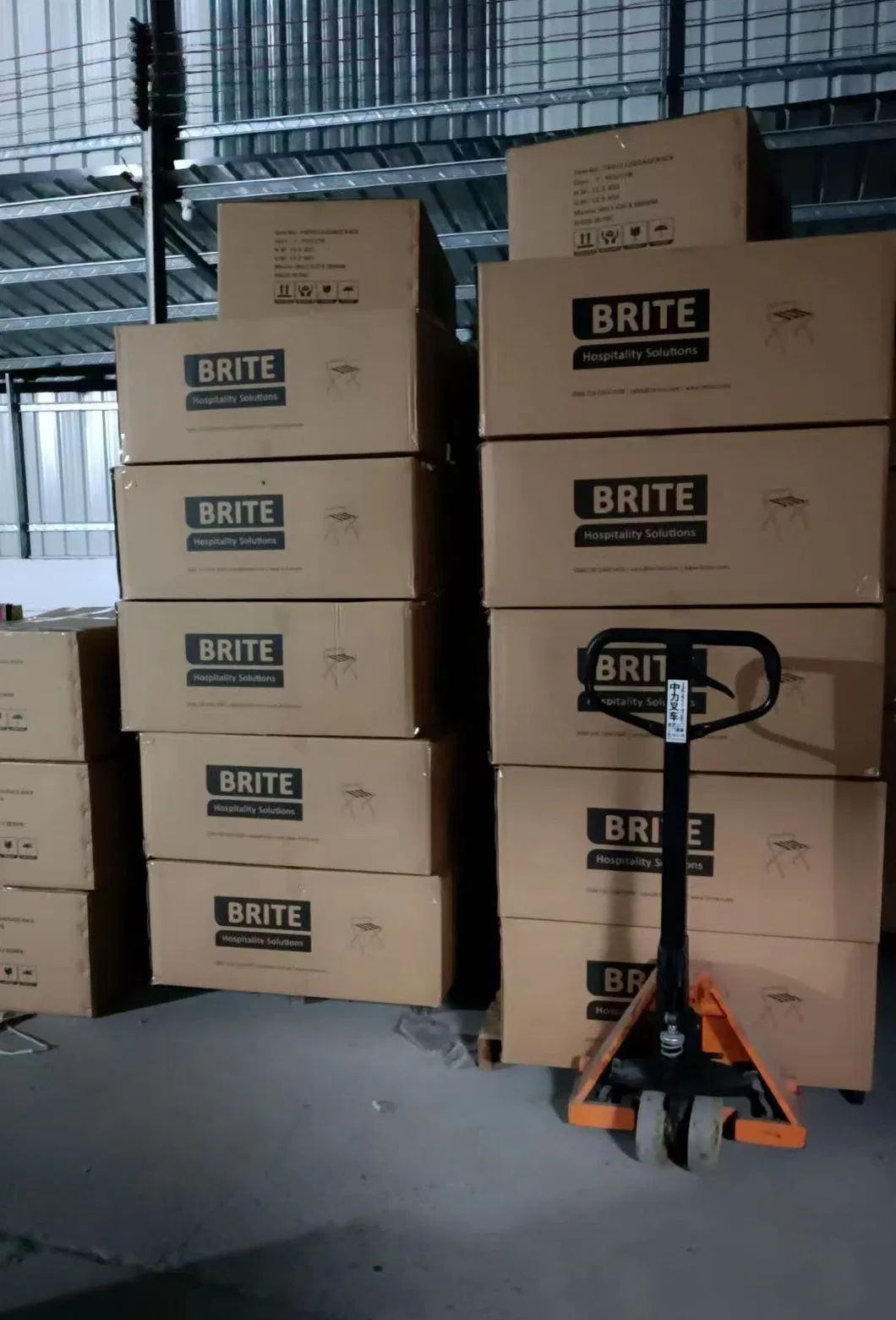 Online Shopping Compact Mini Fridge Car and Beauty Multi-Purpose Small Refrigerator with Glass Door Built-in LED Light for Efficient Cooling