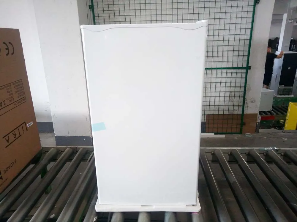 New Design 90L Solid Door Small Refrigerator Mini Compressor Fridge
