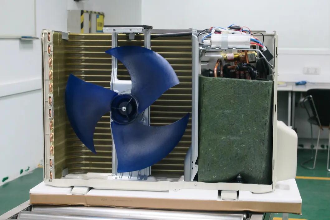 T3 Cooling Only R410A 48000BTU Ceiling Cassette Type Air Conditioner for Gulf Countries