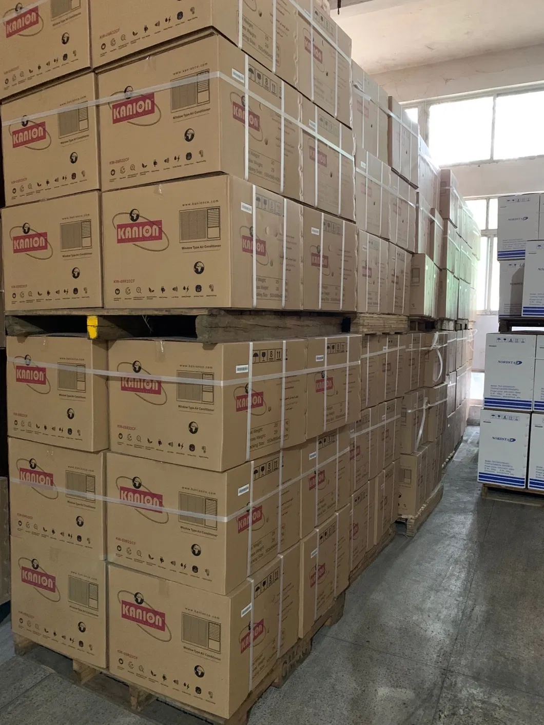 220V 50Hz R410A Gas Cooling Only Window Type Unit Air Conditioner 9000BTU