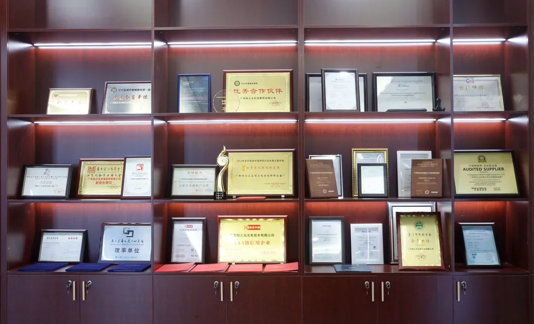 Gbr-LG200s 200W LED Projector Light Home Projector