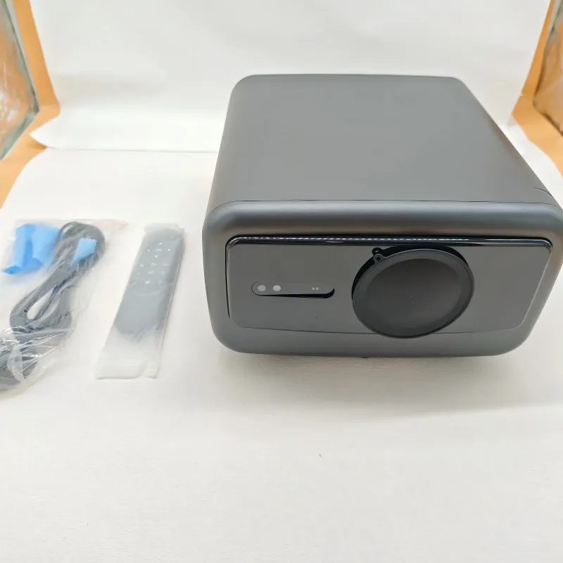 V518 Auto Focus LCD Projector, 7000K W-LED Light Source, Portable for Home &amp; Office