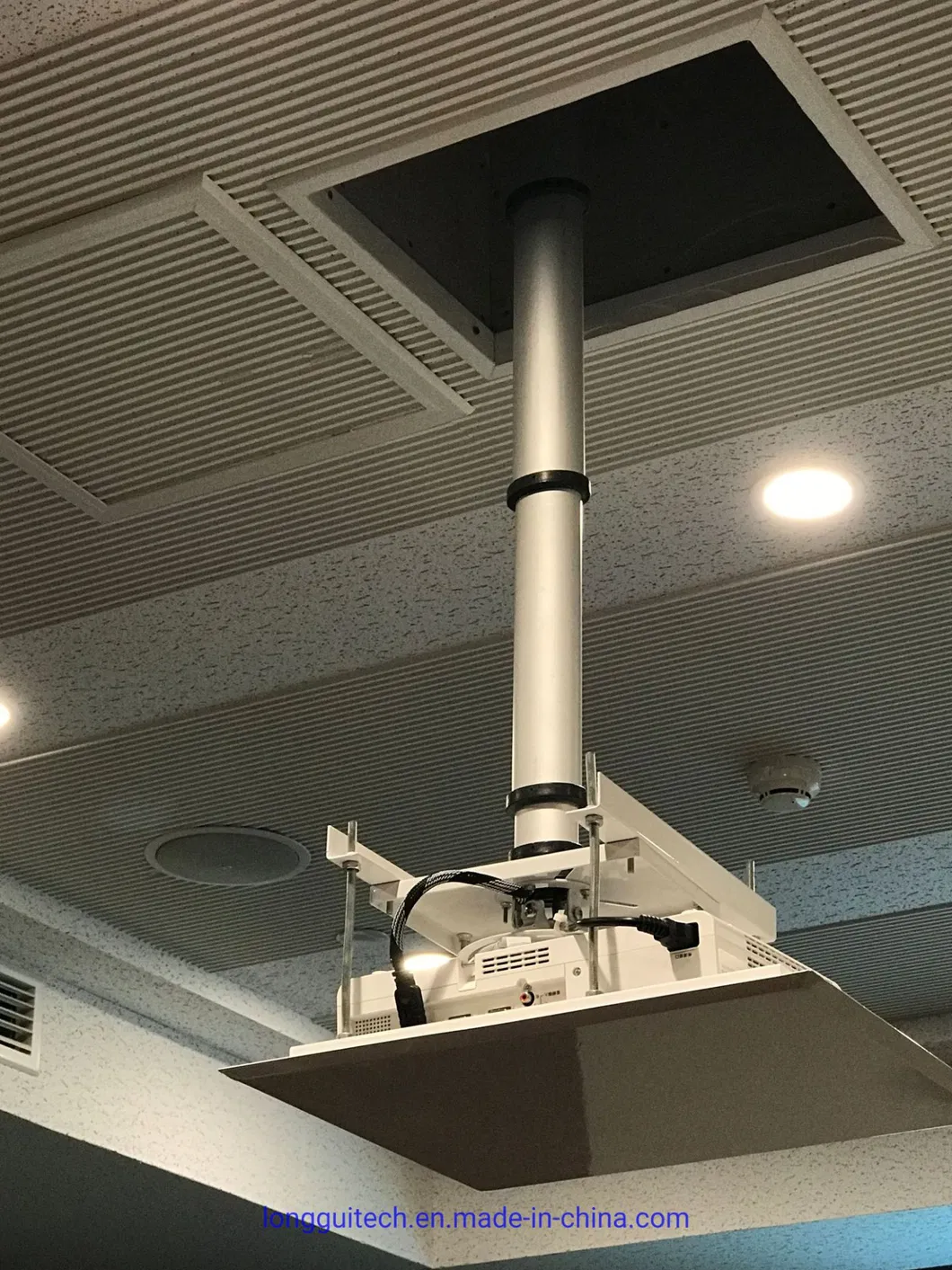 Loading Heavy Weight Electric Projector Hanger