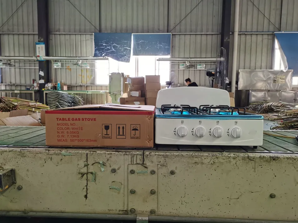 Modern Elegent 4 Enameled Burner Gas Cooking Stove with Chic White Shelf