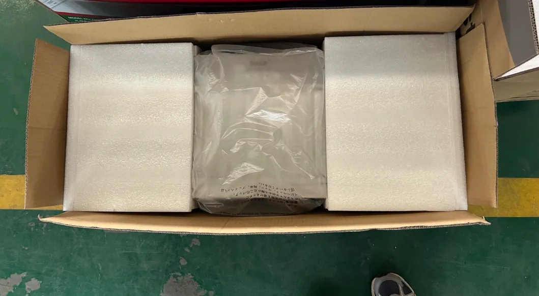 Luxurious Ducted Kitchen Hood - Sleek Golden Wall Mount Range Hood